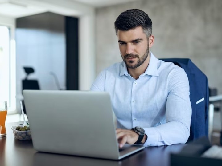 Transforming Ideas into Immersive Websites By Freelancers Hub Digital Marketing Agency